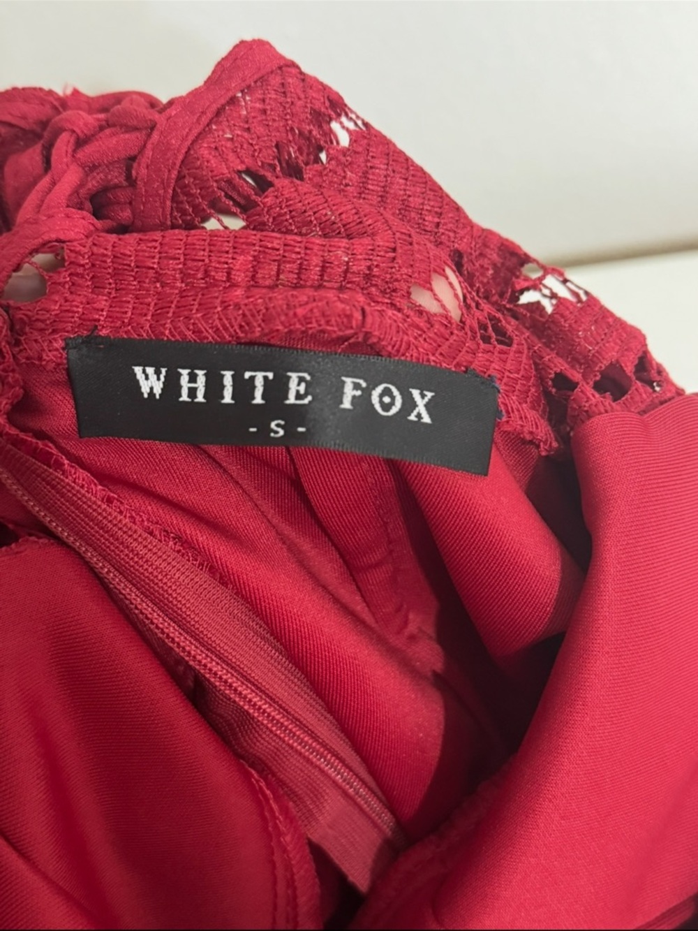 White Fox Lace Midi Dress Size Small - Picture 8 of 13